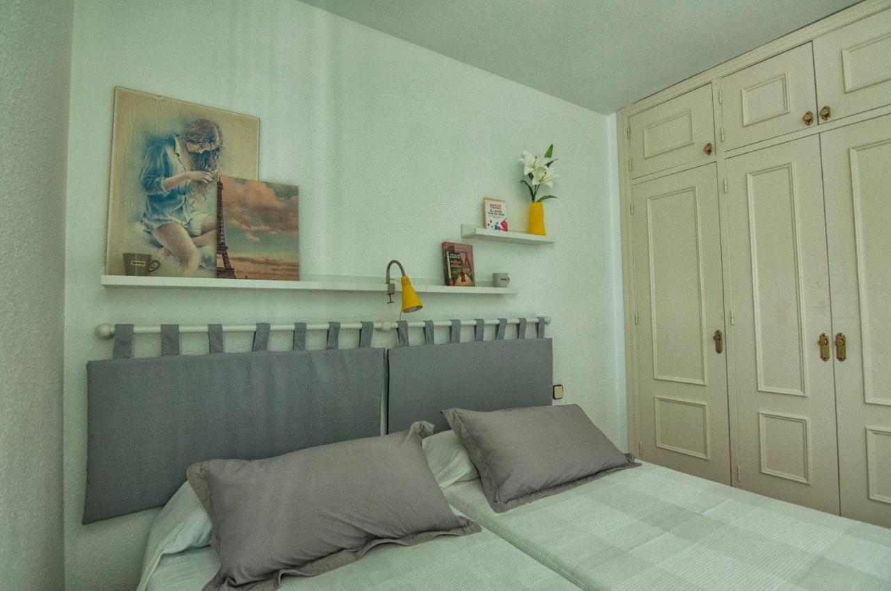 Luminoso Y Fresco Apartamento En 2ª Linea De Playa Fuengirola Ngoại thất bức ảnh
